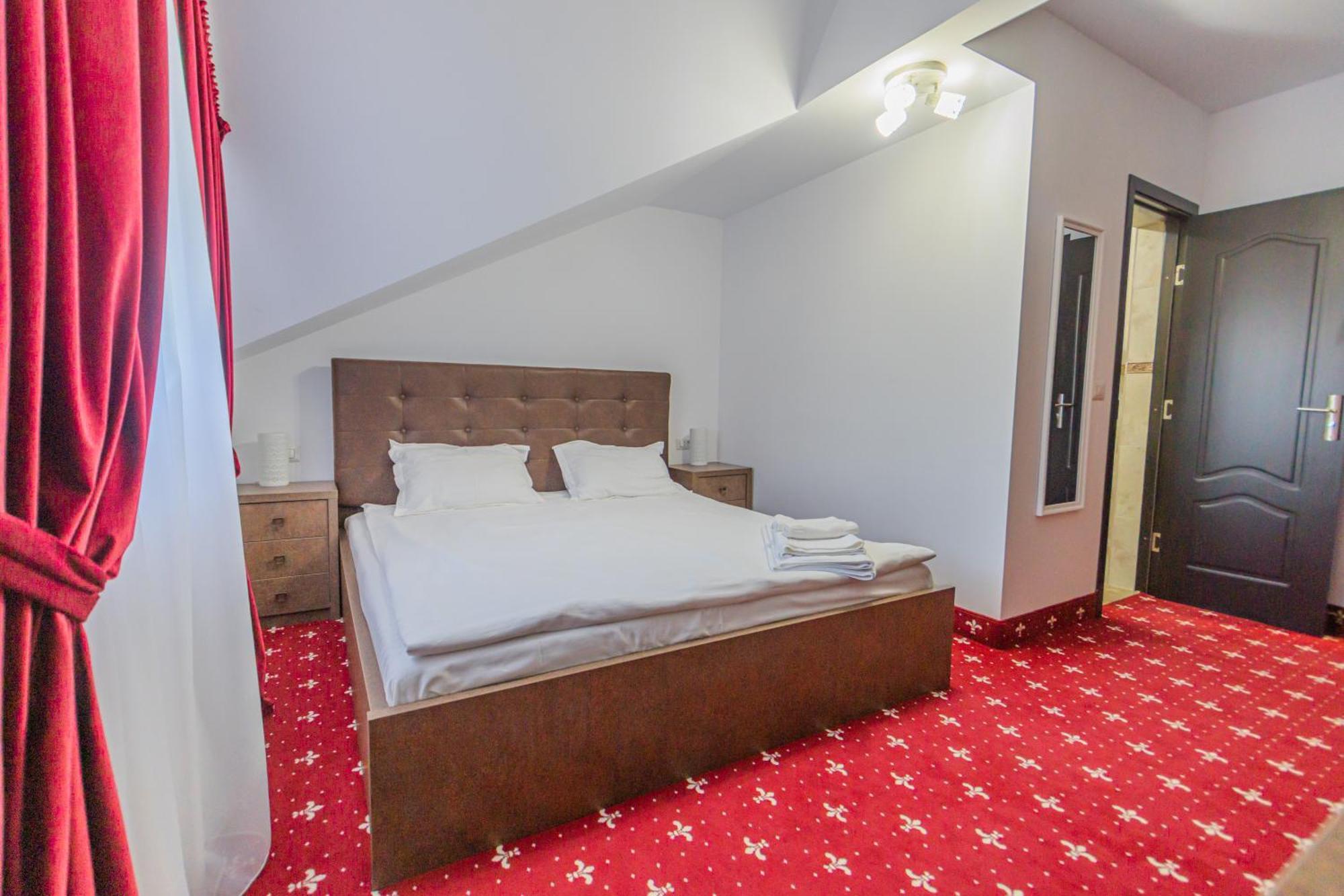 Somara Otel Gainesti Dış mekan fotoğraf